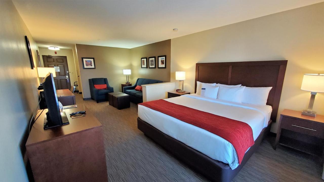 Comfort Inn & Suites Tempe Phoenix Sky Harbor Airport Экстерьер фото