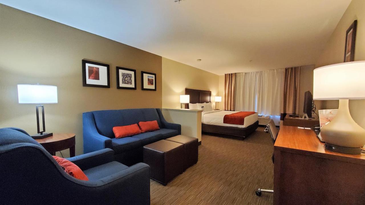 Comfort Inn & Suites Tempe Phoenix Sky Harbor Airport Экстерьер фото