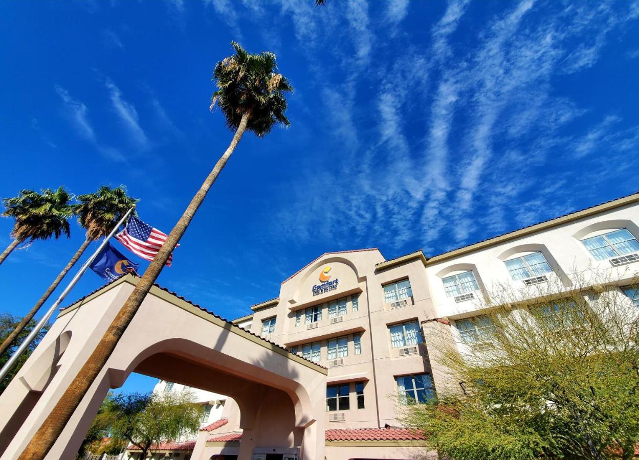 Comfort Inn & Suites Tempe Phoenix Sky Harbor Airport Экстерьер фото