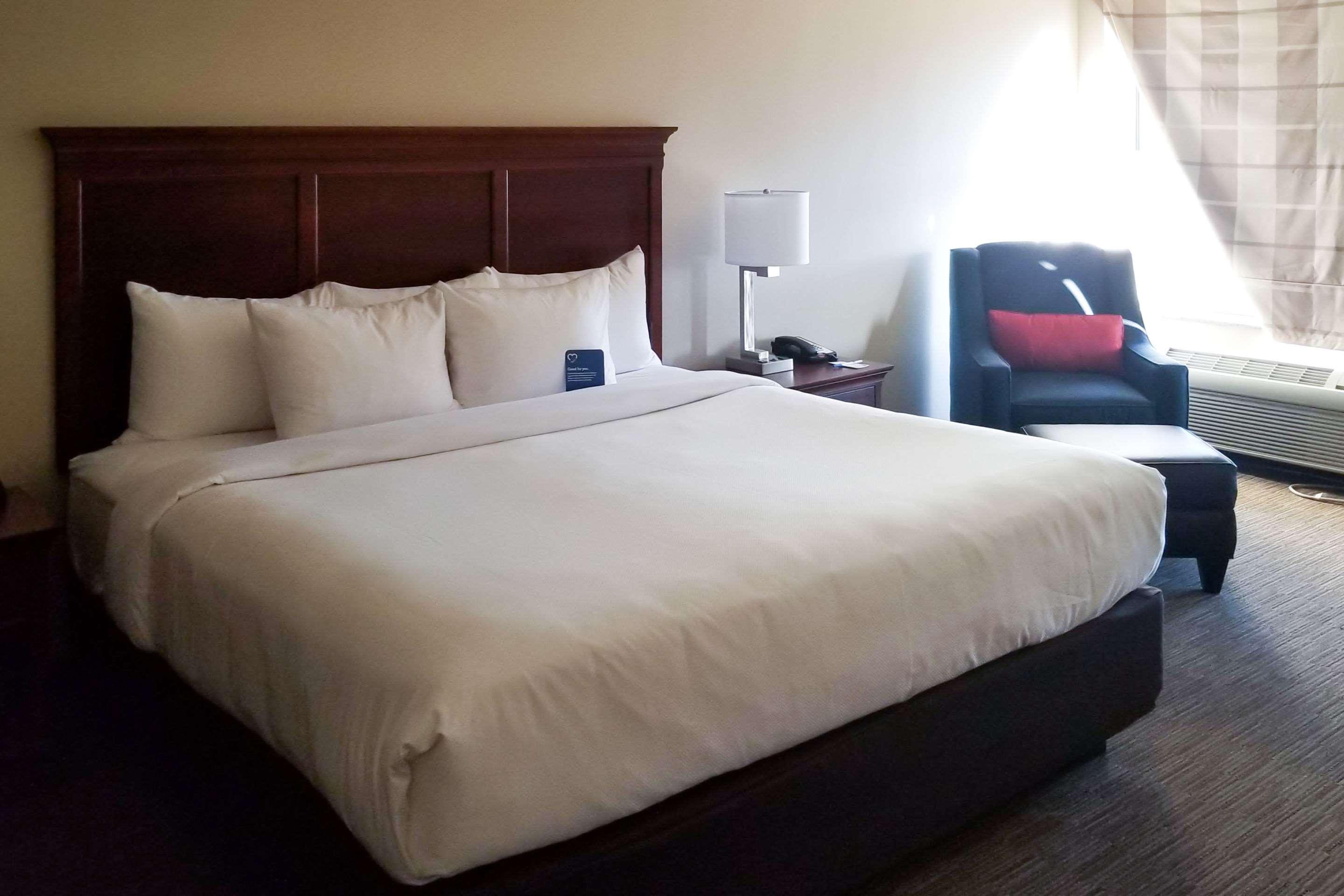 Comfort Inn & Suites Tempe Phoenix Sky Harbor Airport Экстерьер фото