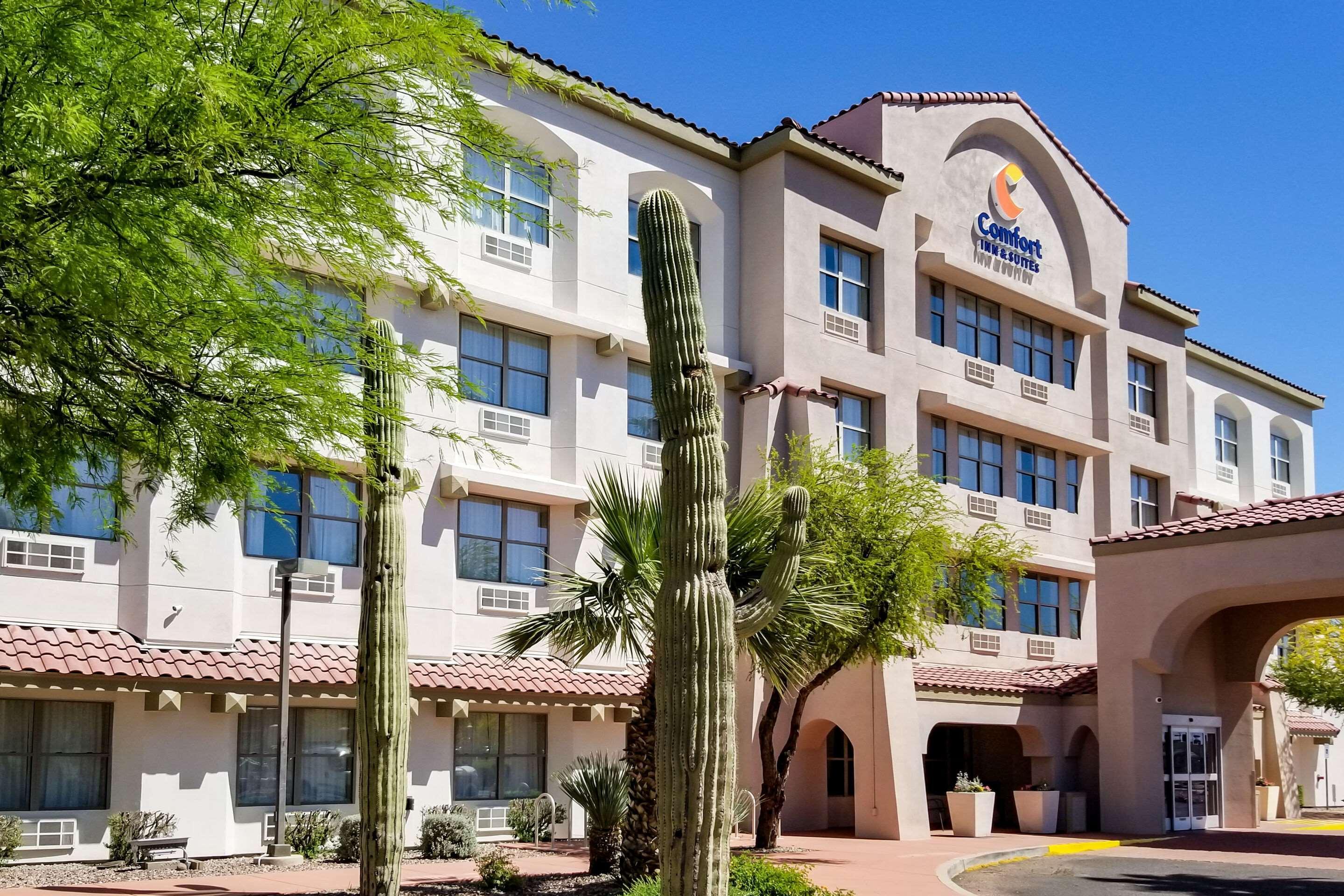 Comfort Inn & Suites Tempe Phoenix Sky Harbor Airport Экстерьер фото
