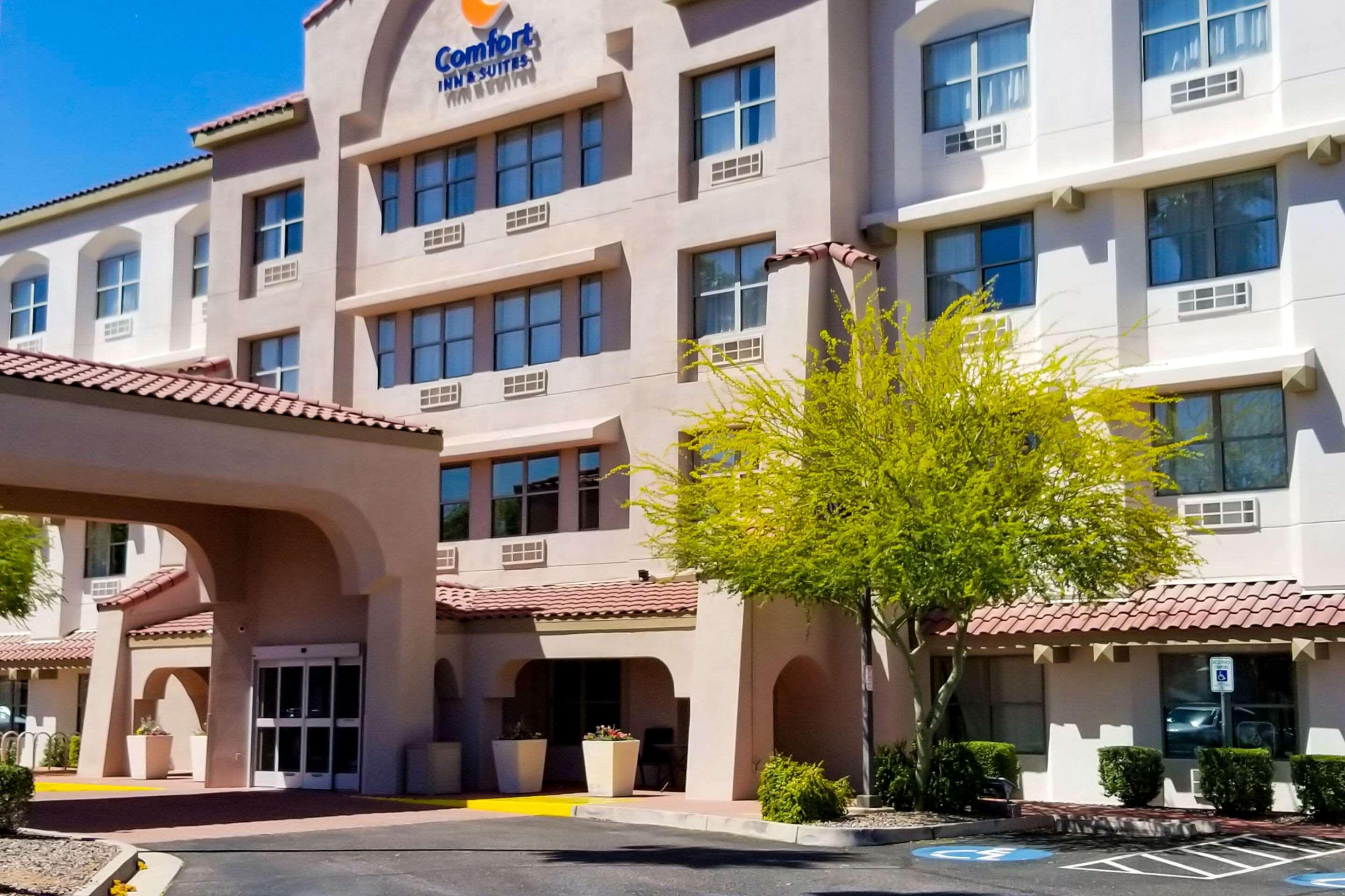 Comfort Inn & Suites Tempe Phoenix Sky Harbor Airport Экстерьер фото