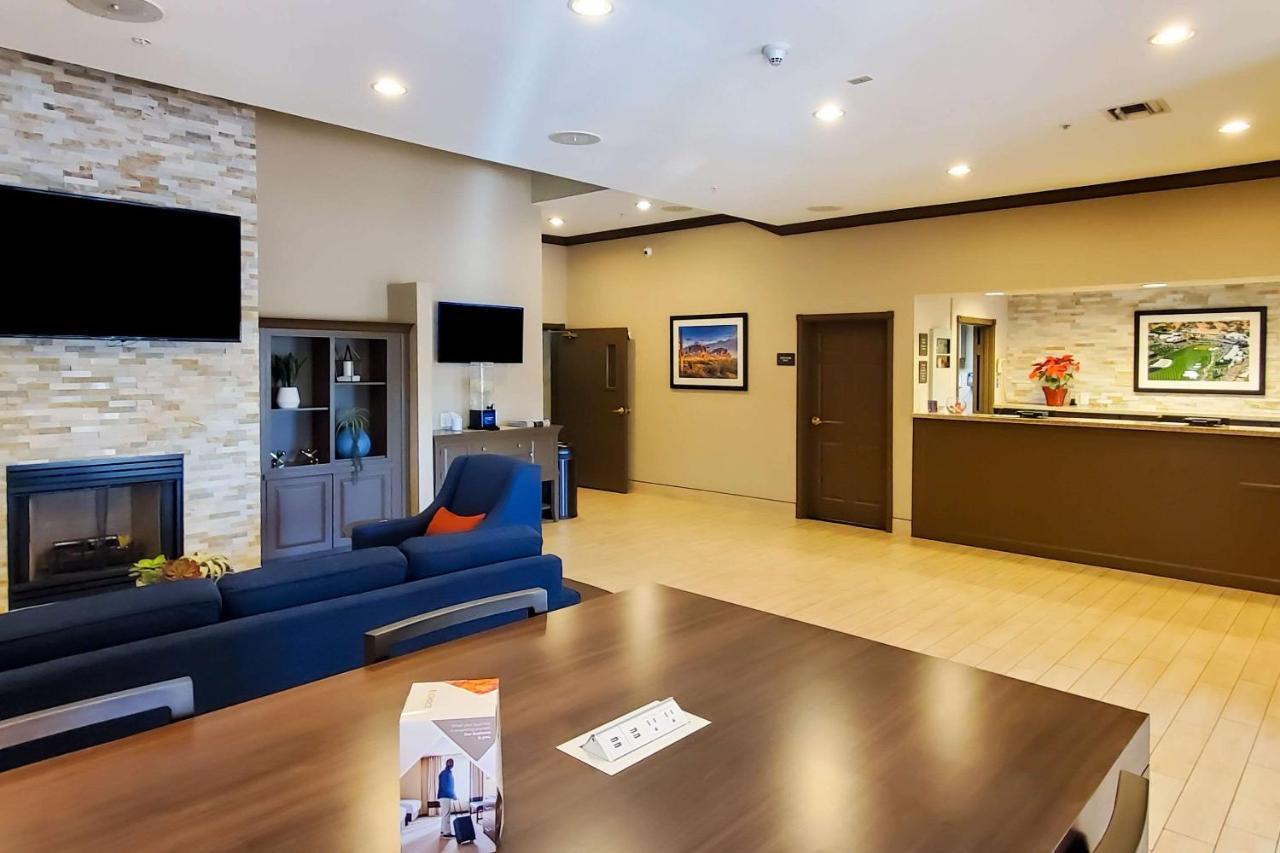 Comfort Inn & Suites Tempe Phoenix Sky Harbor Airport Экстерьер фото