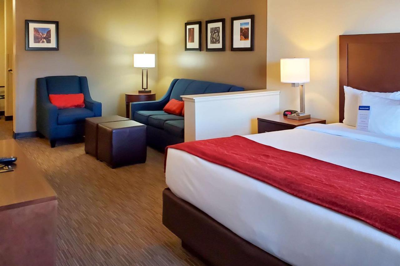 Comfort Inn & Suites Tempe Phoenix Sky Harbor Airport Экстерьер фото