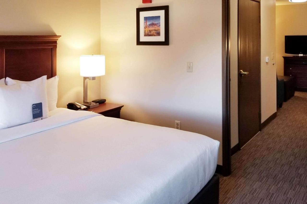 Comfort Inn & Suites Tempe Phoenix Sky Harbor Airport Экстерьер фото
